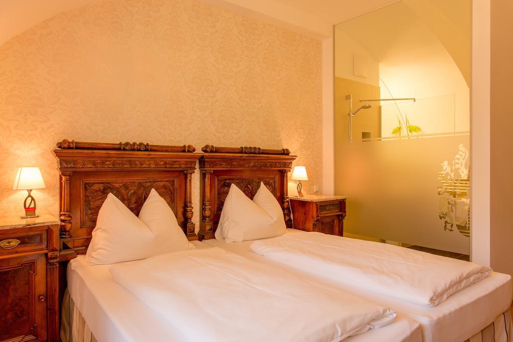 Gasthof Braeuer - Familie Eibensteiner Weisskirchen in Steiermark Room photo
