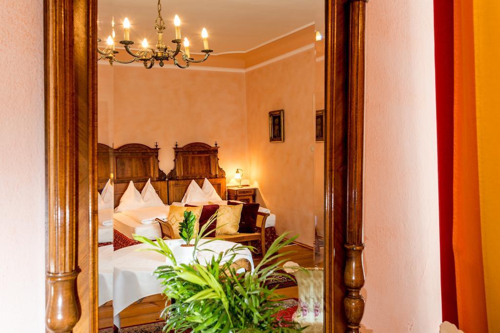 Gasthof Braeuer - Familie Eibensteiner Weisskirchen in Steiermark Room photo